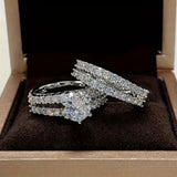Conjunto de Anillos de Oro Esplendor Eterno