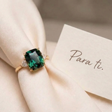 Anillo De Oro Con Piedra Preciosa Verde