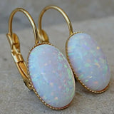 Pendientes Dorados de Ópalo Blanco Vintage