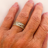 Anillo de Oro Brillante Hueco