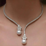 Elegante y brillante collar de perlas en plata de ley