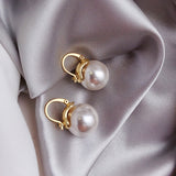 Pendientes de Perla Gruesa en Oro