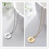 Collar de Oro con Colgante de Letra Elegante