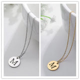 Collar de Oro con Colgante de Letra Elegante