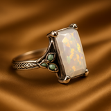 Anillo Vintage de Ópalo Plateado