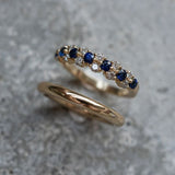 Conjunto de elegantes anillos con circonita azul vintage