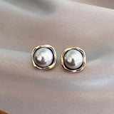 Pendientes de perlas negras elegantes