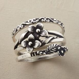 Anillo Vintage con Flor