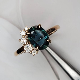 Anillo Vintage de Cristal Azul y Circonia